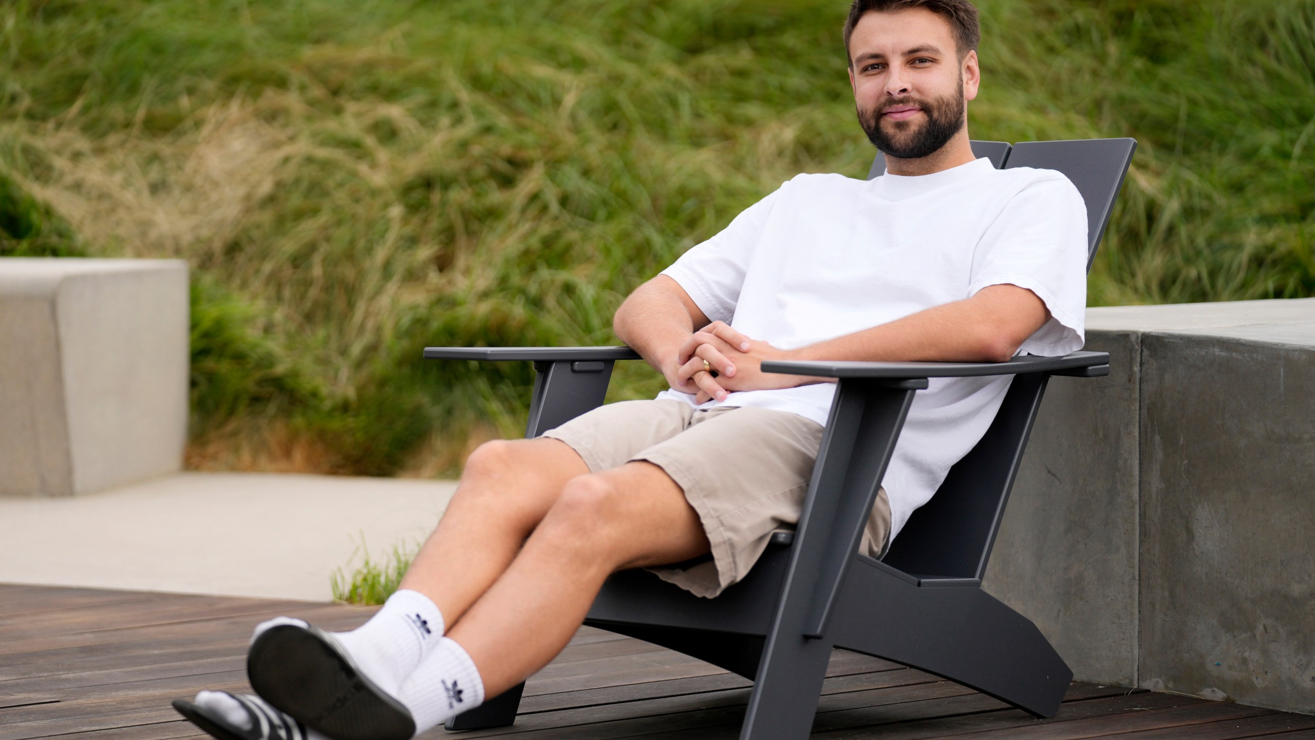 Influencer Jimmy Darts poses for a portrait, Monday, Oct. 14, 2024, in Irvine, Calif. (AP Photo/Chris Pizzello)