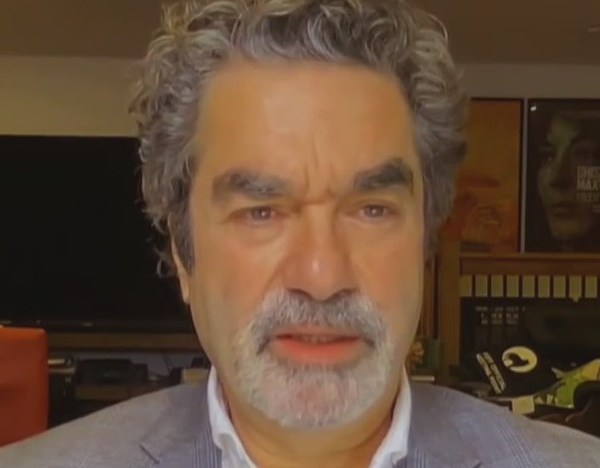 Netflix's "Cold Case: Who Killed JonBenét Ramsey" director and executive producer Joe Berlinger speaks with Elizabeth Vargas.