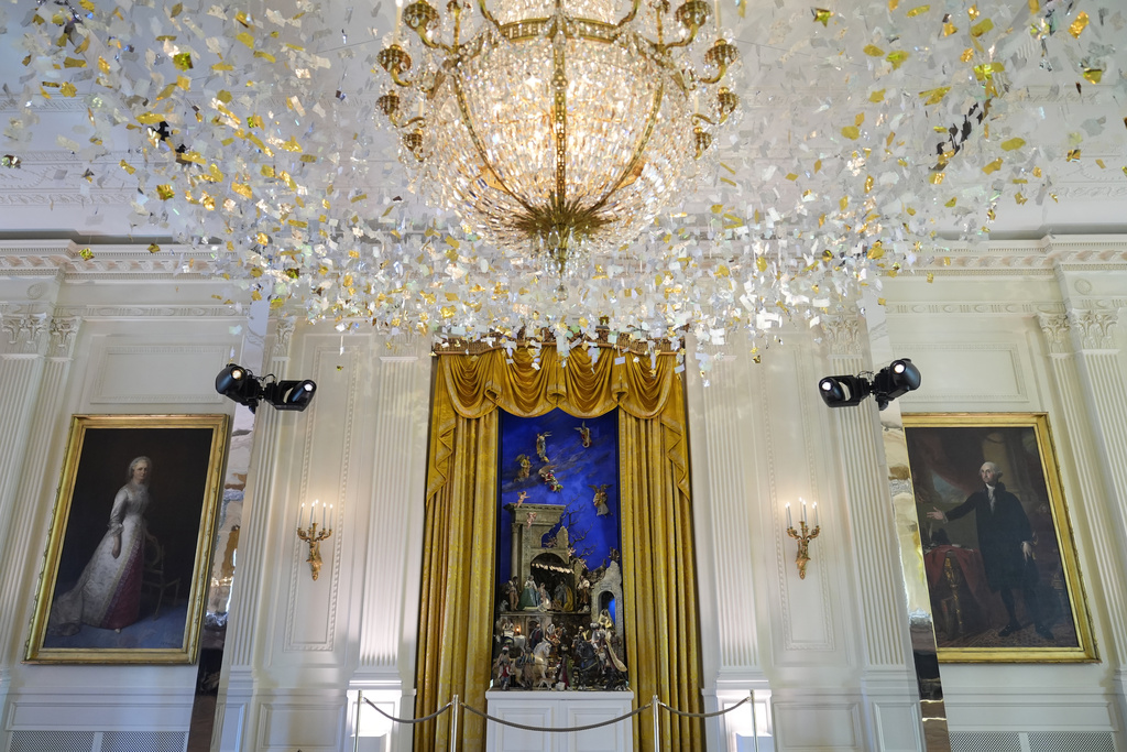 White House Christmas Decorations 2024